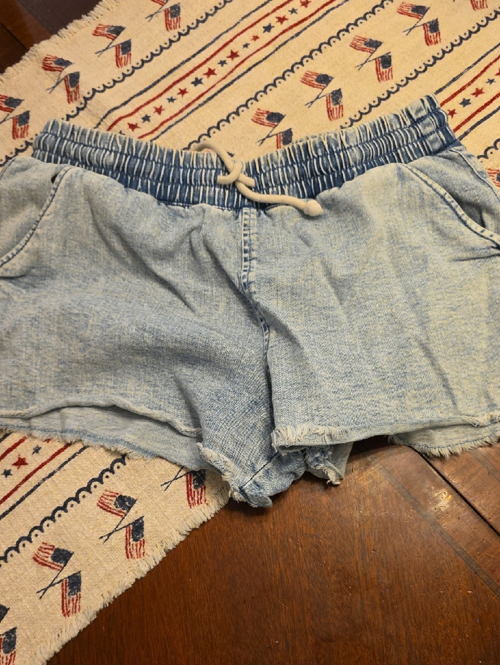 Light Wash Denim Drawstring Women’s Shorts